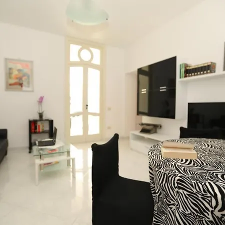 Estate4home - Casa Chiarina شقة