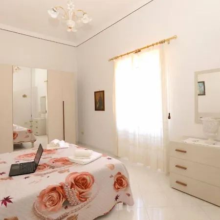 Estate4home - Casa Chiarina شقة *