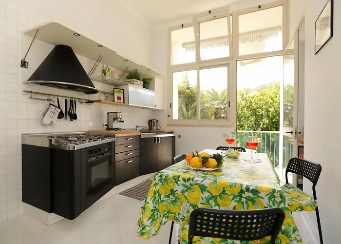 Estate4home - Casa Chiarina * Сорренто