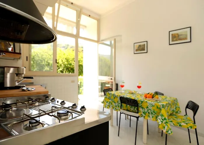 Estate4home - Casa Chiarina * Сорренто